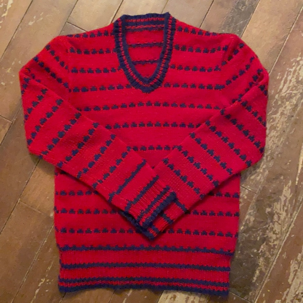 Vintage Sweet Red and Navy Sweater